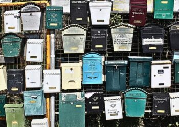 ¡El correo directo no está muerto! 16 ejemplos que están funcionando ahora en el sector inmobiliario