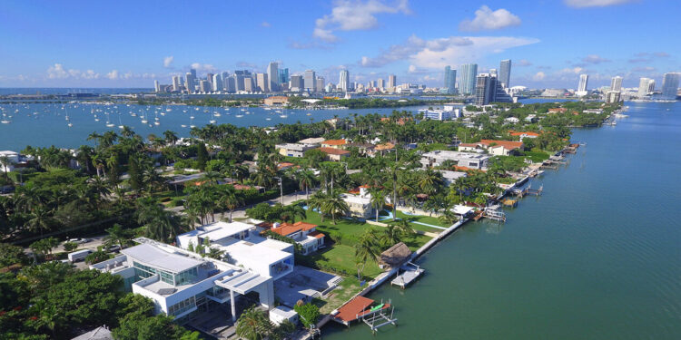 Las ventas residenciales generales del Gran Miami caen un 9 por ciento en noviembre