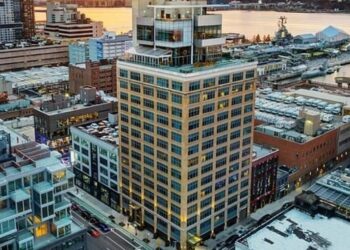 La empresa conjunta de Leyad y Capstone adquiere Hell’s Kitchen Hotel a 275.000 dólares por llave