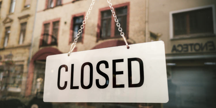 La asediada plataforma de venta-arrendamiento EasyKnock cierra sus puertas