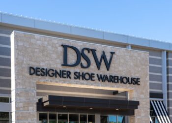 Seis minoristas que ofrecerán ofertas de tarjetas de regalo navideñas en 2024