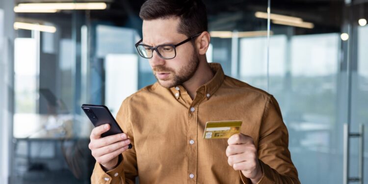 5 trucos con tarjetas de crédito que pueden ahorrarle miles