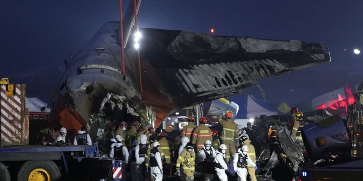 Corea del Sur inspeccionará aviones Boeing después del accidente aéreo: NPR