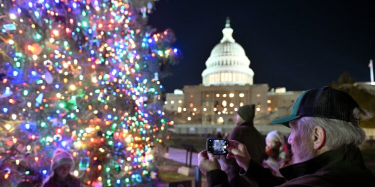 Caso TikTok en la Corte Suprema; Cierre del gobierno: NPR