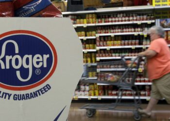 La megafusión de comestibles de Kroger y Albertsons bloqueada por los tribunales: NPR