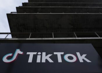 TikTok solicita a la Corte Suprema una orden de emergencia para bloquear una prohibición en EE. UU. a menos que se venda: NPR