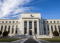 La Fed puede mantener las tasas de interés estables. Esto es lo que eso significa para ti