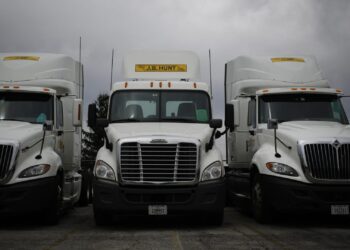 Acciones que realizan los mayores movimientos antes de la comercialización: JBHT, QRVO, FAST