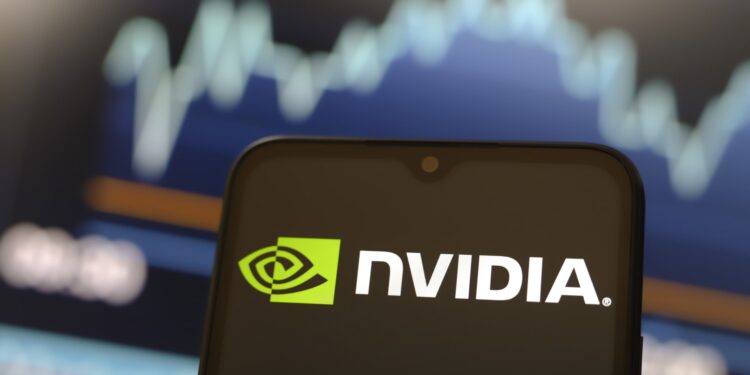 NVDA, ORCL, CEG, T y más