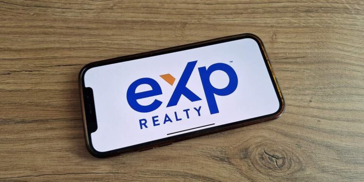 eXp agrega ONEPATH Realty productora multimillonaria
