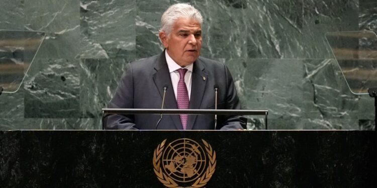 Presidente de Panamá: ‘El canal es y seguirá siendo de Panamá’