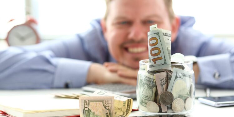 Su lista de verificación de dinero para 2025: 7 brillantes consejos de los mejores expertos