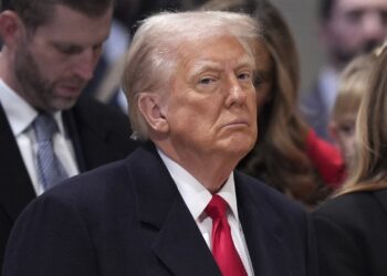 Trump reitera la fecha límite arancelaria del 1 de febrero, confundiendo el cronograma para la acción comercial