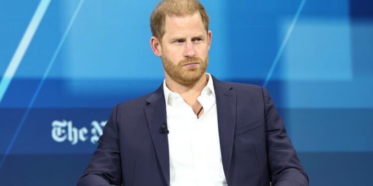 News Corp de Murdoch ofrece un acuerdo al Príncipe Harry para resolver una demanda de años: NPR