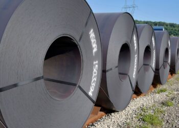 Acciones que realizan los movimientos más grandes Premarket: BP, NUE, TSLA, Meta