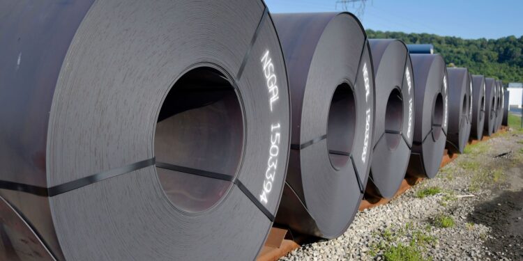 Acciones que realizan los movimientos más grandes Premarket: BP, NUE, TSLA, Meta