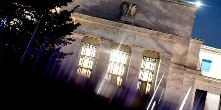 La Fed podría encontrarse en una política Catch-22 si los aranceles aumentan la inflación