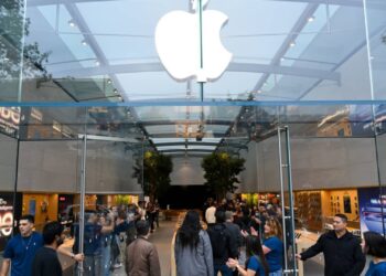 Apple necesitará aumentar los precios del iPhone en un 9% para compensar las tarifas de Trump, dice Bank of America