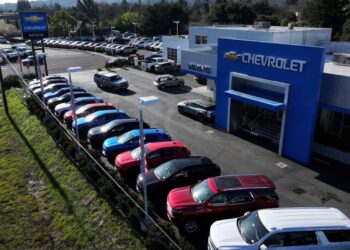 Las tarifas de México, Canadá podrían agregar $ 6,000 al costo de un automóvil, por un estimado