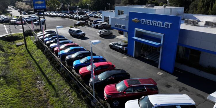 Las tarifas de México, Canadá podrían agregar $ 6,000 al costo de un automóvil, por un estimado