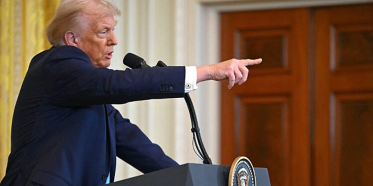 Trump quiere terminar con la ‘escapatoria de interés llevado’. Lo que significa