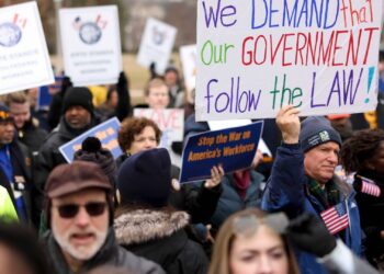 El desempleo de Washington DC aumenta a Trump y a los almizcle encogen el gobierno