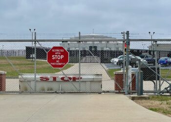 Trump dice que su administración verificará a Fort Knox ‘para asegurarse de que el oro esté allí’