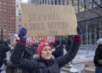 Cómo Trump, los recortes de empleo de dux pueden afectar la economía de los Estados Unidos
