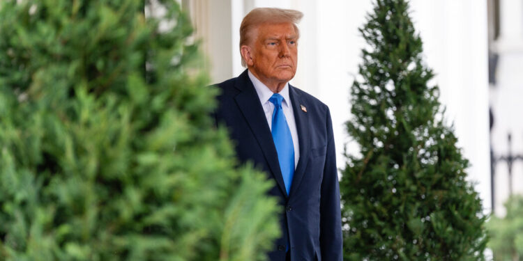 Trump suaviza el tono de la inflación después de comprometerse a precios más bajos