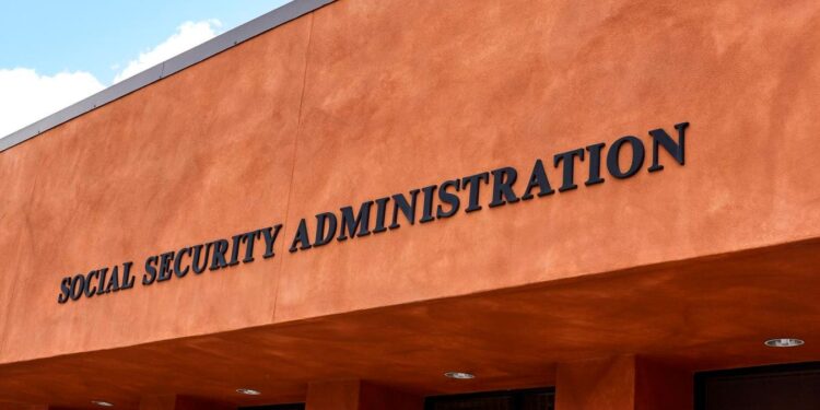 El Congreso aumenta los beneficios del Seguro Social para algunos empleados del gobierno estatal y local