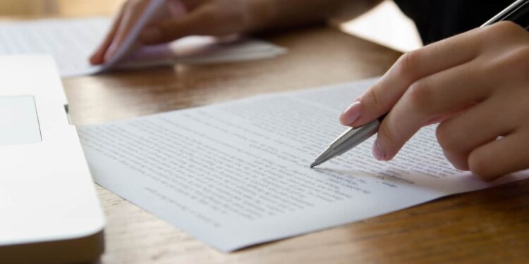 ¿HOA sobrepasado? 12 reglas de HOA inaplicables para saber