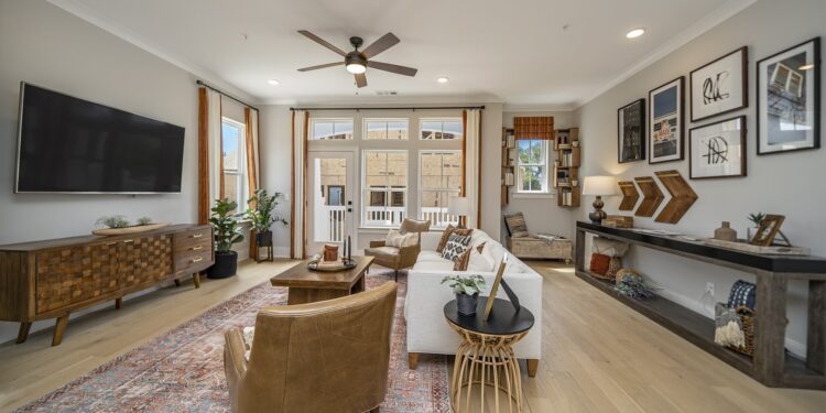 David Weekley Homes hace el traslado a Intown de Atlanta con Celesta