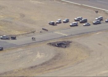 Los aviones chocan en el aire cerca del aeropuerto de Arizona; 2 Informes muertos