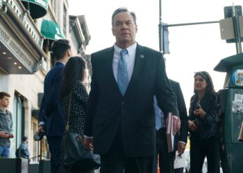 Los republicanos ponen los recortes de atención médica al frente y al centro para avanzar en la agenda