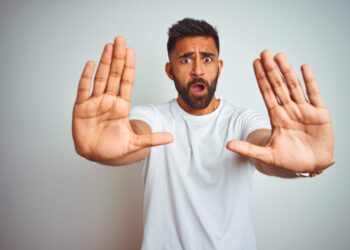 6 razones por las que el indicador de recesión de la Fed está flasheando de nuevo