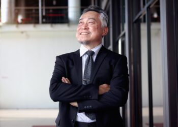 3 Beneficios inesperados de trabajar más allá de los 65 años, según los propios trabajadores mayores