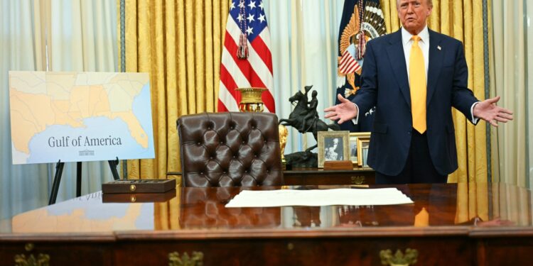El juez se niega a levantar la prohibición de la Casa Blanca por ahora: NPR