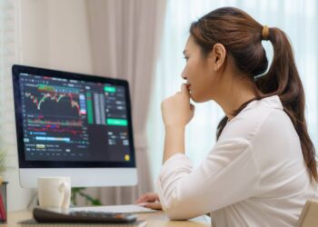 Lo que los asesores financieros les dicen a los inversores sobre la volatilidad del mercado