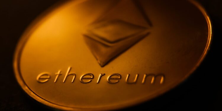 Estándar Standard Slashes Ether Price Target, pero todavía ve un cambio este año