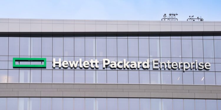 Acciones que realizan los movimientos más grandes después de las horas: Gap, Avgo, HPE, IoT