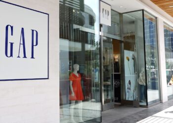 Acciones que realizan los movimientos más grandes Premarket: WBA, Avgo, Gap, HPE