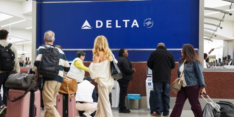 ORCL, DAL, TER, RDDT y más