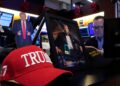 La estanflación teme que se arremoline a medida que los aranceles de Trump surtan efecto y la economía se ralentiza