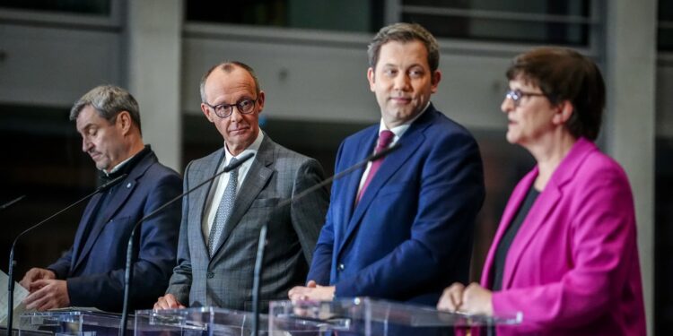 El cambio de sentido fiscal de Alemania podría ser un “cambio de juego” para la lenta economía del país, dicen los analistas.