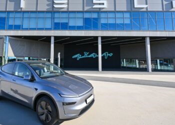 Tesla obtiene una actualización para comprar en TD Cowen, que dice que las acciones pueden recuperar más del 45%