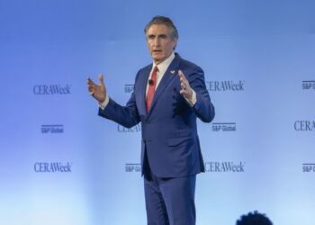 Mensaje de la administración Trump a la industria del petróleo y el gas: ‘usted es el cliente’