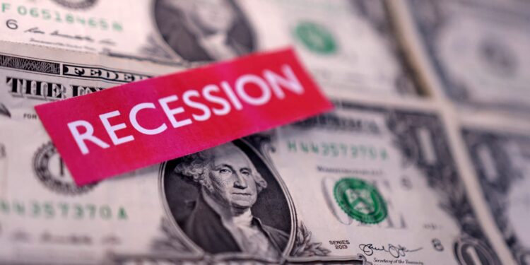La probabilidad de una recesión se acerca al 50%, la encuesta de Deutsche Markets encuentra