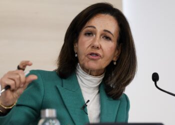 El impulso de los aranceles de Trump golpeará a los Estados Unidos más duro que Europa: Santander