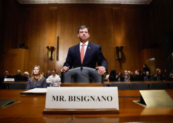 Los senadores de la parrilla nominado a medida que los miedos aumentan las amenazas para el Seguro Social