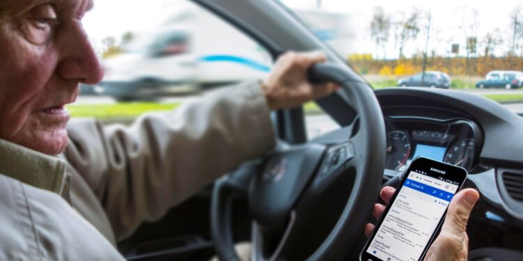 Cuando los padres envejecidos no escuchan: preocupaciones de seguridad versus independencia